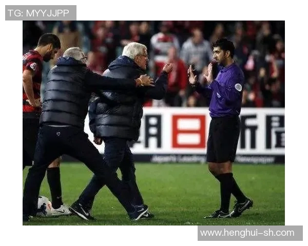 西安足球队意识争议引发热议球迷对球队表现和管理的不同看法